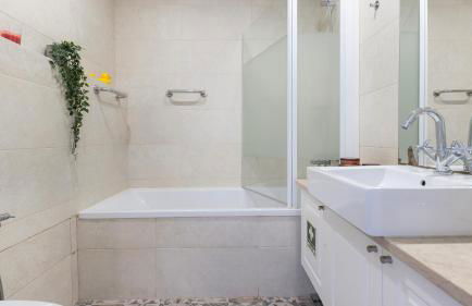 Charming Belém 3BDR Property by LovelyStay - Foto 36