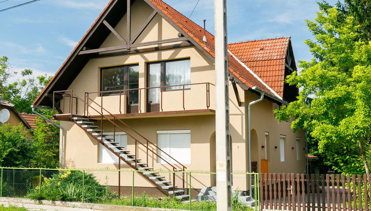 Foto 1 - Haus mit 3 Schlafzimmern in Balatonlelle mit garten und terrasse