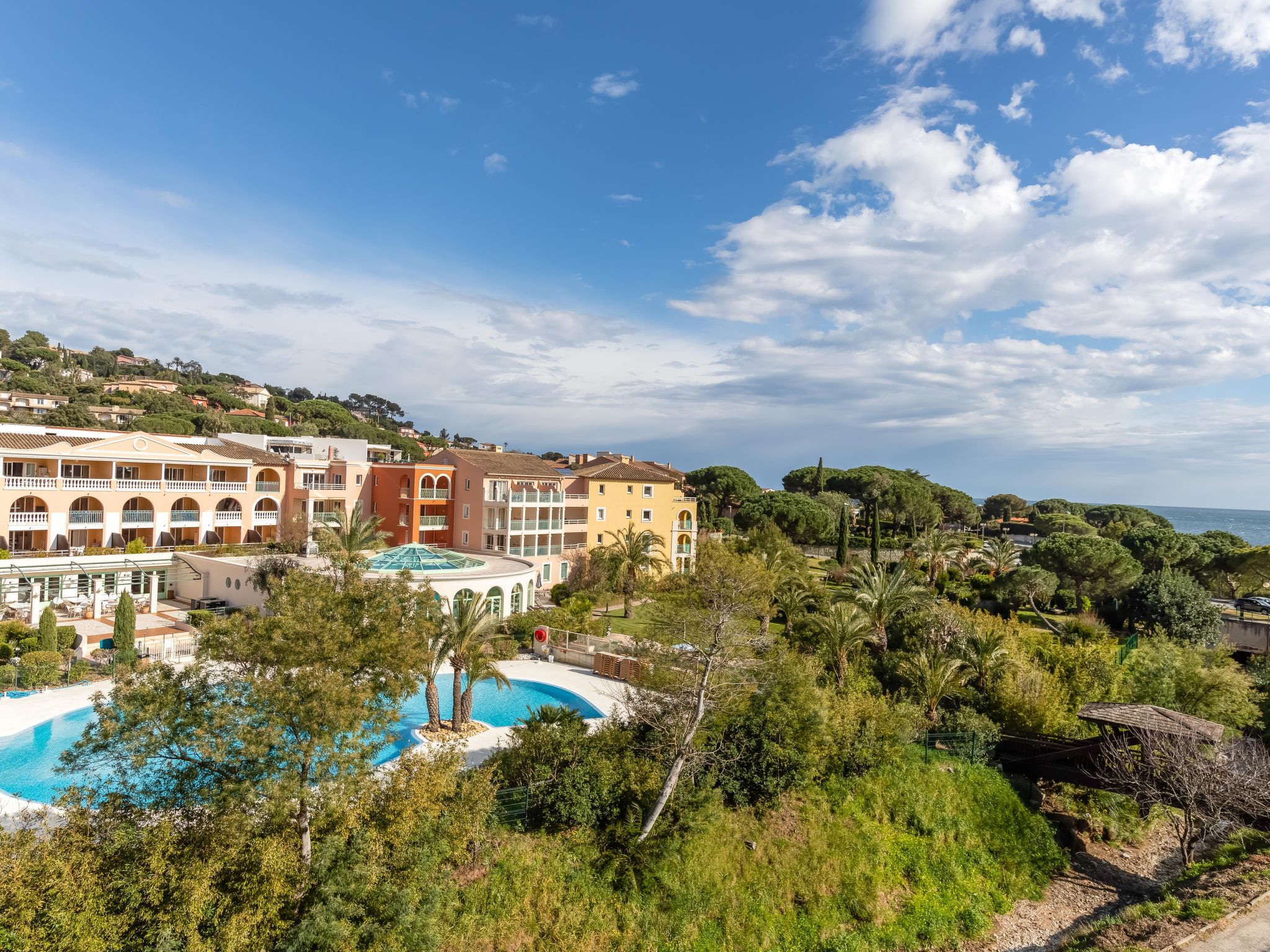 Foto 15 - Apartamento de 1 habitación en Roquebrune-sur-Argens con piscina y vistas al mar