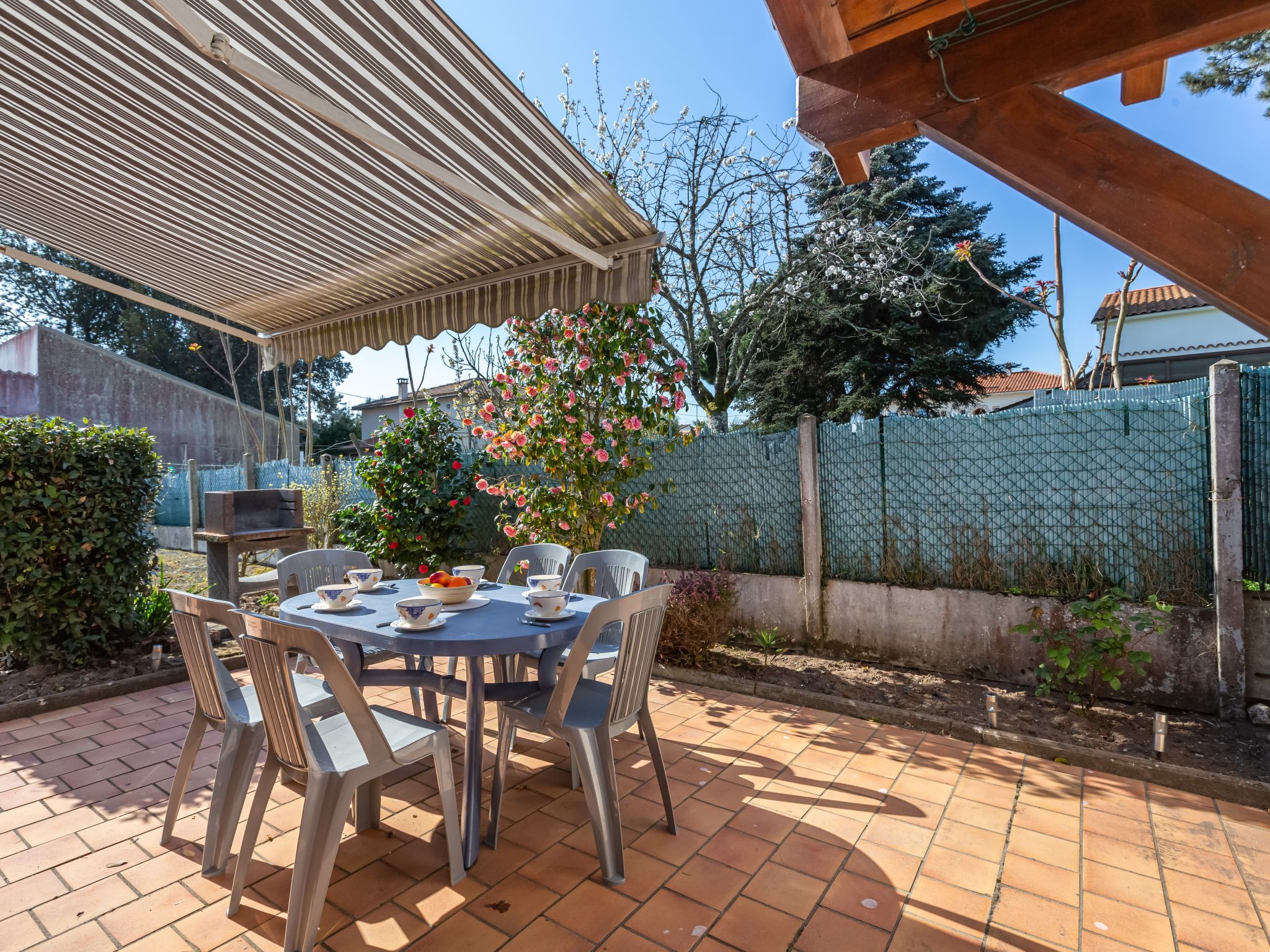 Foto 2 - Haus mit 1 Schlafzimmer in Meschers-sur-Gironde mit garten und terrasse