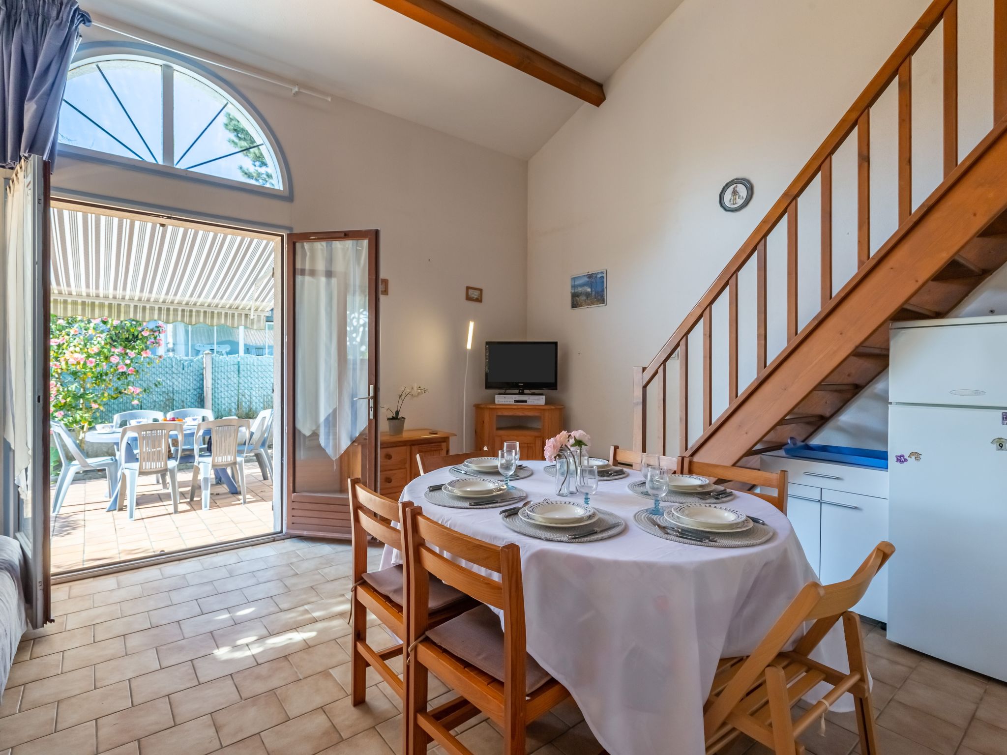 Photo 3 - Maison de 1 chambre à Meschers-sur-Gironde avec terrasse et vues à la mer