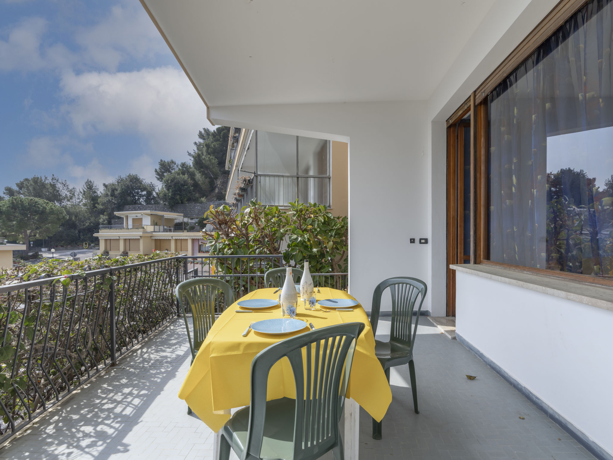 Photo 1 - 2 bedroom Apartment in Cervo with garden and terrace