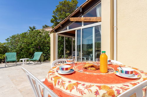 Foto 19 - Casa con 3 camere da letto a La Londe-les-Maures con piscina e vista mare