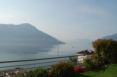 Foto 24 - Appartamento con 3 camere da letto a Brissago con giardino e vista sulle montagne