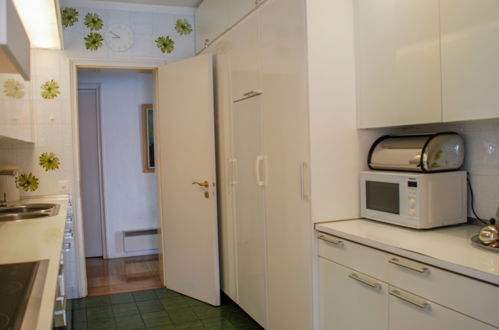 Photo 16 - 3 bedroom Apartment in Brissago with garden and mountain view