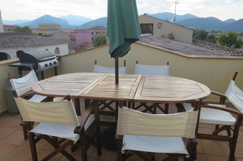 Foto 14 - Appartamento con 2 camere da letto a San Teodoro con terrazza