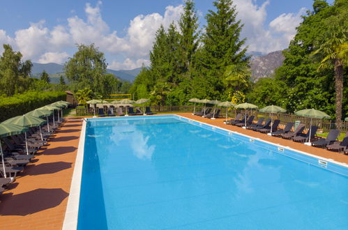 Foto 2 - Apartamento de 1 habitación en Tremosine sul Garda con piscina y vistas a la montaña