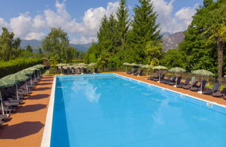 Foto 2 - Apartamento de 1 quarto em Tremosine sul Garda com piscina e vista para a montanha