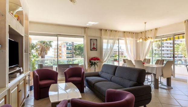 Apartamento de 2 quartos em Le Lavandou com terraço - Foto 2