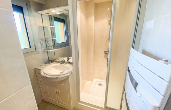 Apartamento de 2 quartos em Le Lavandou com terraço - Foto 16