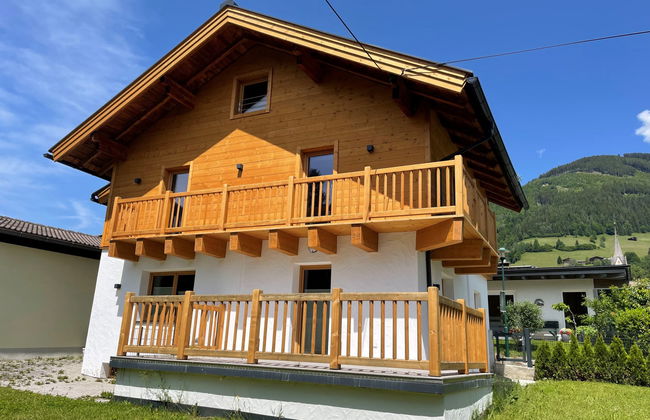 Casa de 3 quartos em Piesendorf com jardim e terraço - Foto 1