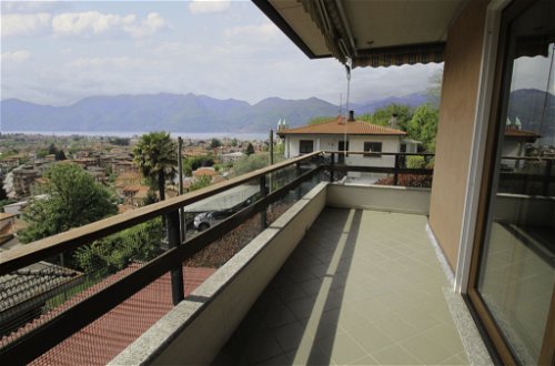 Foto 4 - Apartment mit 2 Schlafzimmern in Luino mit terrasse und blick auf die berge