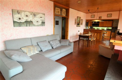 Photo 6 - 2 bedroom Apartment in Luino with terrace and mountain view