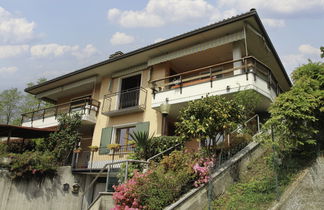 Photo 3 - Appartement de 2 chambres à Luino avec jardin et terrasse