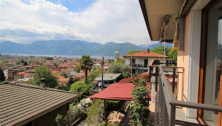 Foto 1 - Appartamento con 2 camere da letto a Luino con terrazza e vista sulle montagne