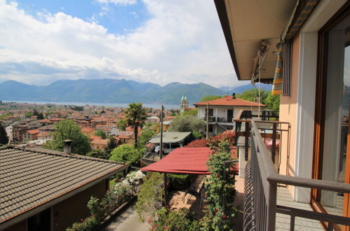 Photo 1 - Appartement de 2 chambres à Luino avec terrasse et vues sur la montagne