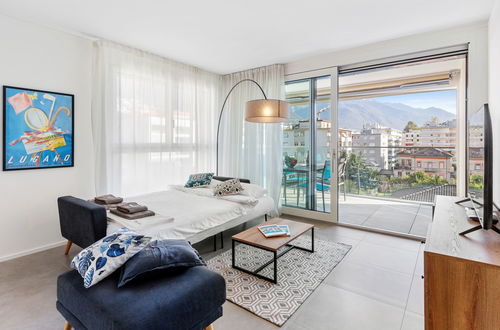 Photo 1 - Appartement de 1 chambre à Locarno avec vues sur la montagne