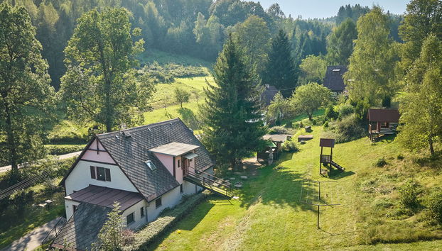 Haus mit 3 Schlafzimmern in Stárkov mit schwimmbad und garten - Foto 3