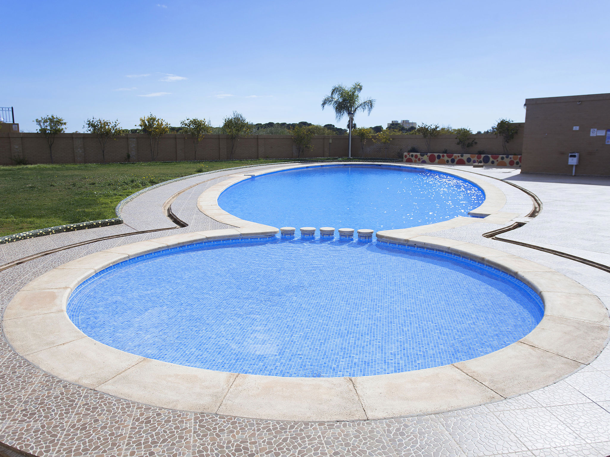 Photo 1 - 2 bedroom Apartment in Oropesa del Mar with swimming pool and garden