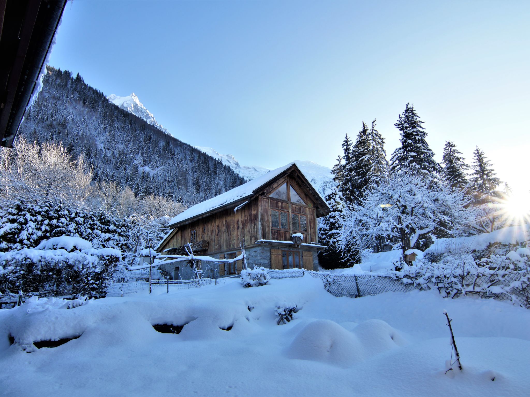 Foto 2 - Apartment mit 1 Schlafzimmer in Chamonix-Mont-Blanc mit garten und blick auf die berge