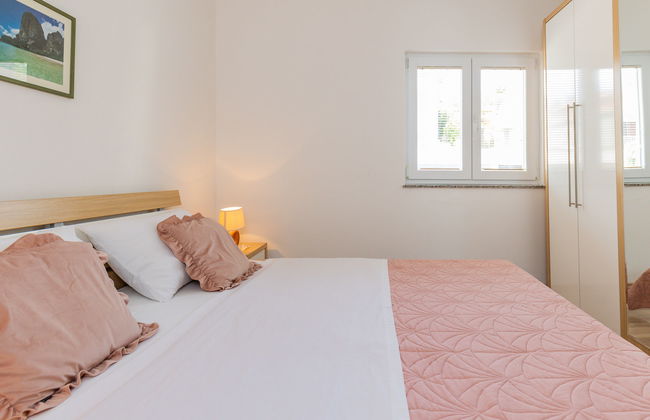 1 bedroom Apartment in Jasenice with swimming pool and garden - Photo 13