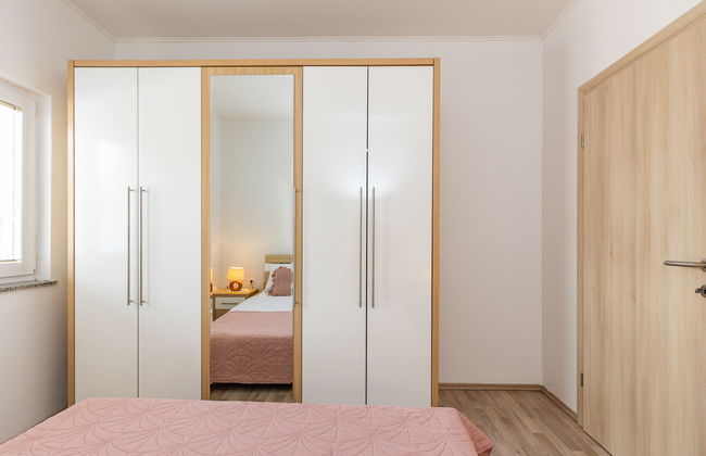 1 bedroom Apartment in Jasenice with swimming pool and garden - Photo 14