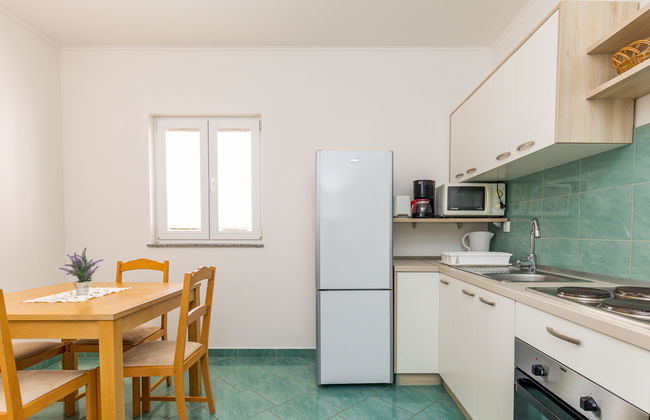 1 bedroom Apartment in Jasenice with swimming pool and garden - Photo 9