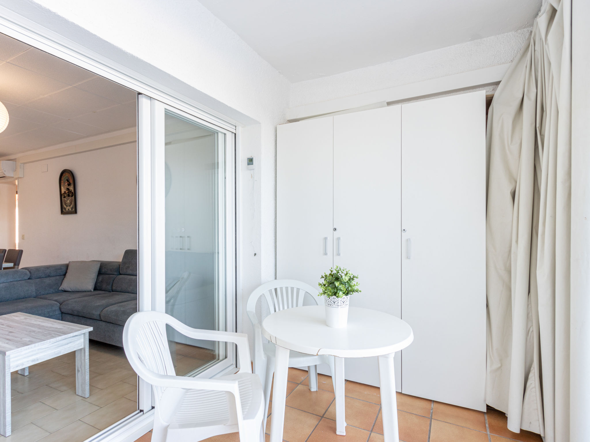 Foto 14 - Apartamento de 2 habitaciones en Castelló d'Empúries con terraza y vistas al mar