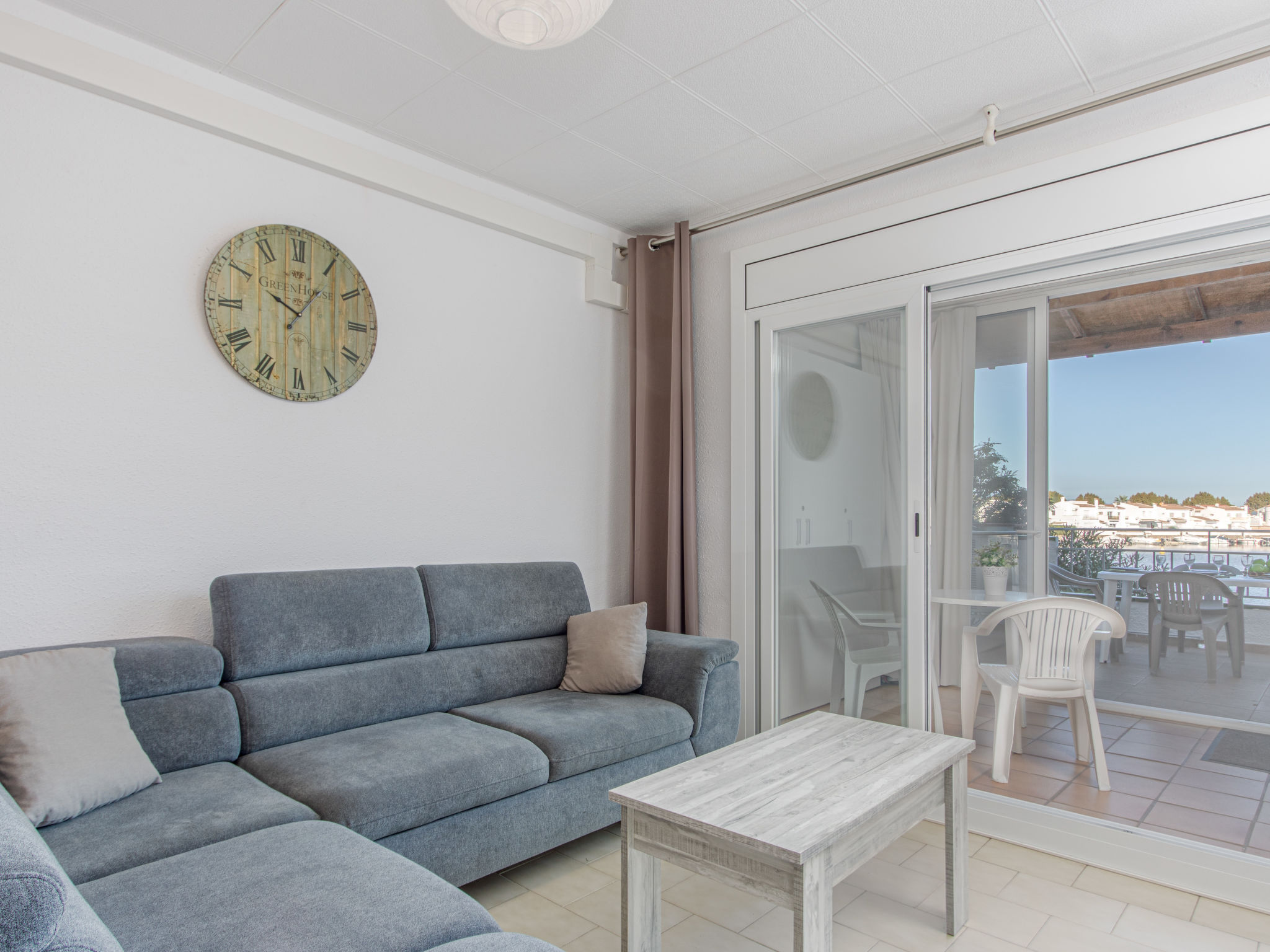 Foto 6 - Apartamento de 2 habitaciones en Castelló d'Empúries con terraza y vistas al mar