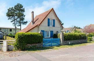 Photo 2 - Maison de 2 chambres à Saint-Germain-sur-Ay avec terrasse et vues à la mer