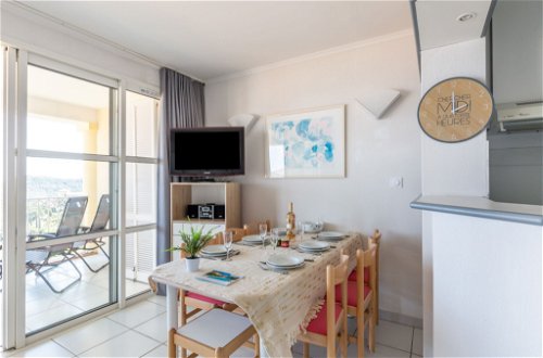 Foto 13 - Apartamento de 2 quartos em Saint-Raphaël com piscina e vistas do mar
