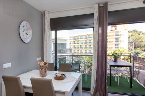 Foto 7 - Appartamento con 3 camere da letto a Lloret de Mar con piscina e vista mare