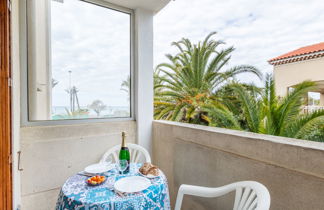 Foto 1 - Apartamento em Saint-Cyr-sur-Mer com terraço e vistas do mar