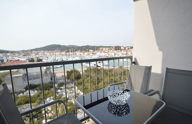 Apartamento de 2 quartos em Tisno com terraço - Foto 2