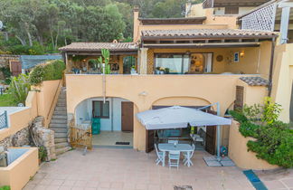 Foto 3 - Casa de 2 quartos em Arzachena com terraço e vistas do mar