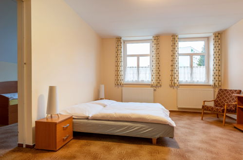 Foto 14 - Appartamento con 6 camere da letto a Desná