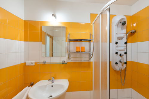 Foto 6 - Apartamento de 6 quartos em Desná