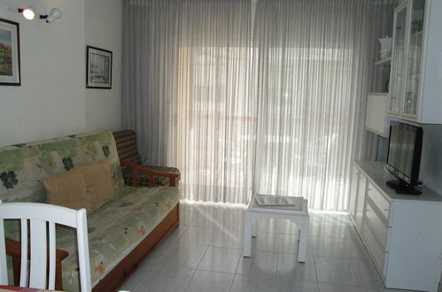 Foto 4 - Apartamento de 1 quarto em Salou com terraço e vistas do mar