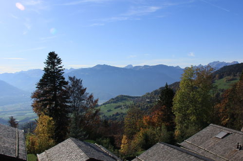 Foto 13 - Appartamento con 2 camere da letto a Ollon con piscina e vista sulle montagne