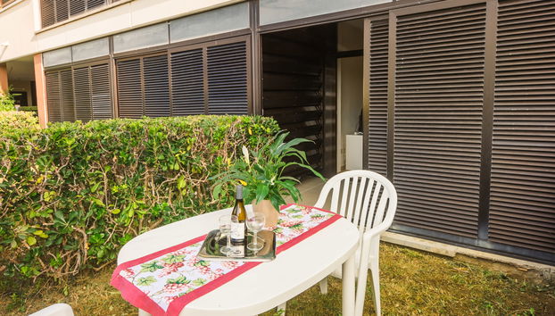 Apartamento de 2 quartos em Bibbona com piscina e jardim - Foto 3