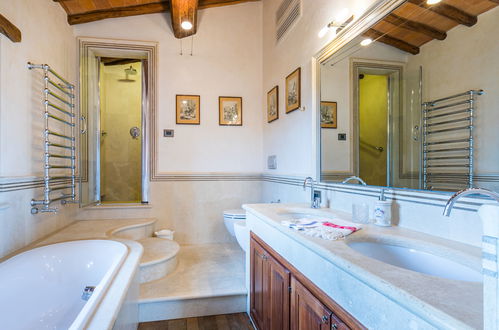 Photo 34 - 6 bedroom House in Greve in Chianti with private pool and garden