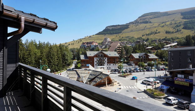 Apartamento de 2 quartos em Les Deux Alpes com piscina e jardim - Foto 2