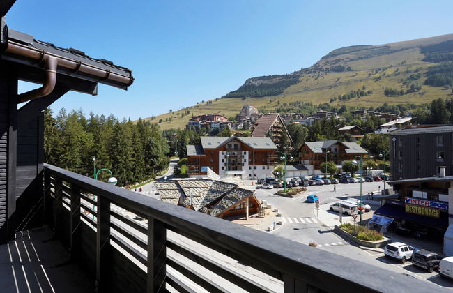 Apartamento de 4 quartos em Les Deux Alpes com piscina e jardim - Foto 2