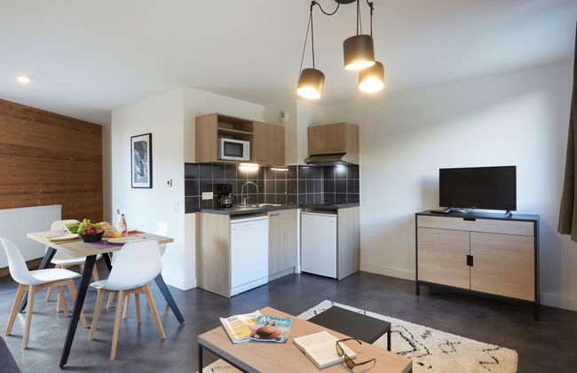Apartamento de 4 quartos em Les Deux Alpes com piscina e jardim - Foto 4