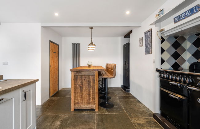 Casa de 6 quartos em St Austell com jardim e terraço - Foto 8