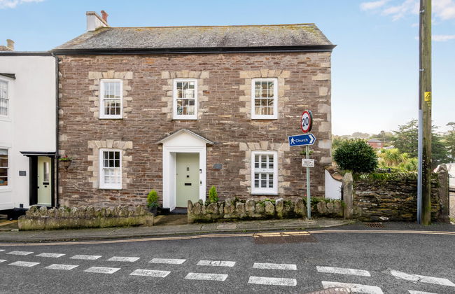 Casa de 6 quartos em St Austell com jardim e terraço - Foto 1