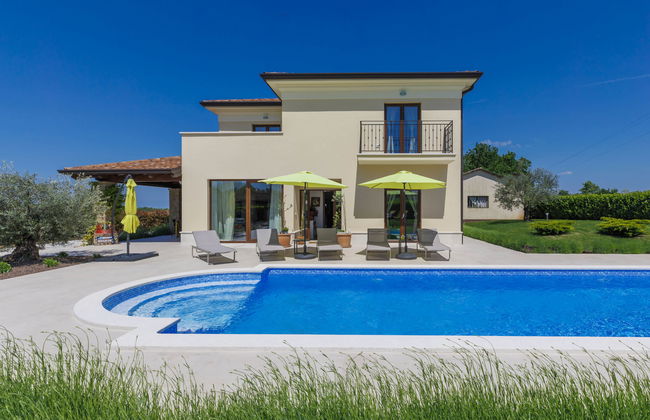 Casa de 5 quartos em Višnjan com piscina privada e jardim - Foto 1