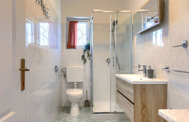 Apartamento de 3 quartos em Labin com piscina e jardim - Foto 29