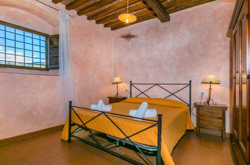 Photo 29 - 3 bedroom Apartment in Greve in Chianti with swimming pool and garden