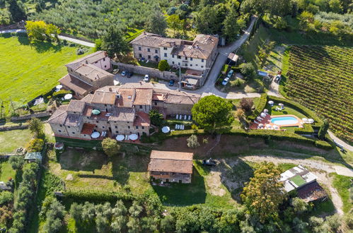 Foto 65 - Appartamento con 3 camere da letto a Greve in Chianti con piscina e giardino